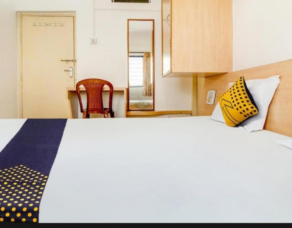 Hotel Rahi Nashik Extérieur photo