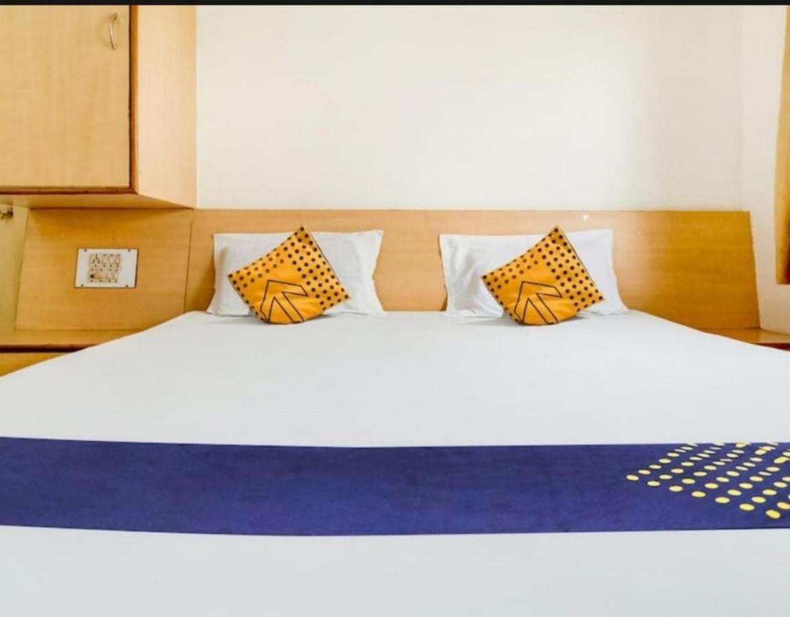 Hotel Rahi Nashik Extérieur photo