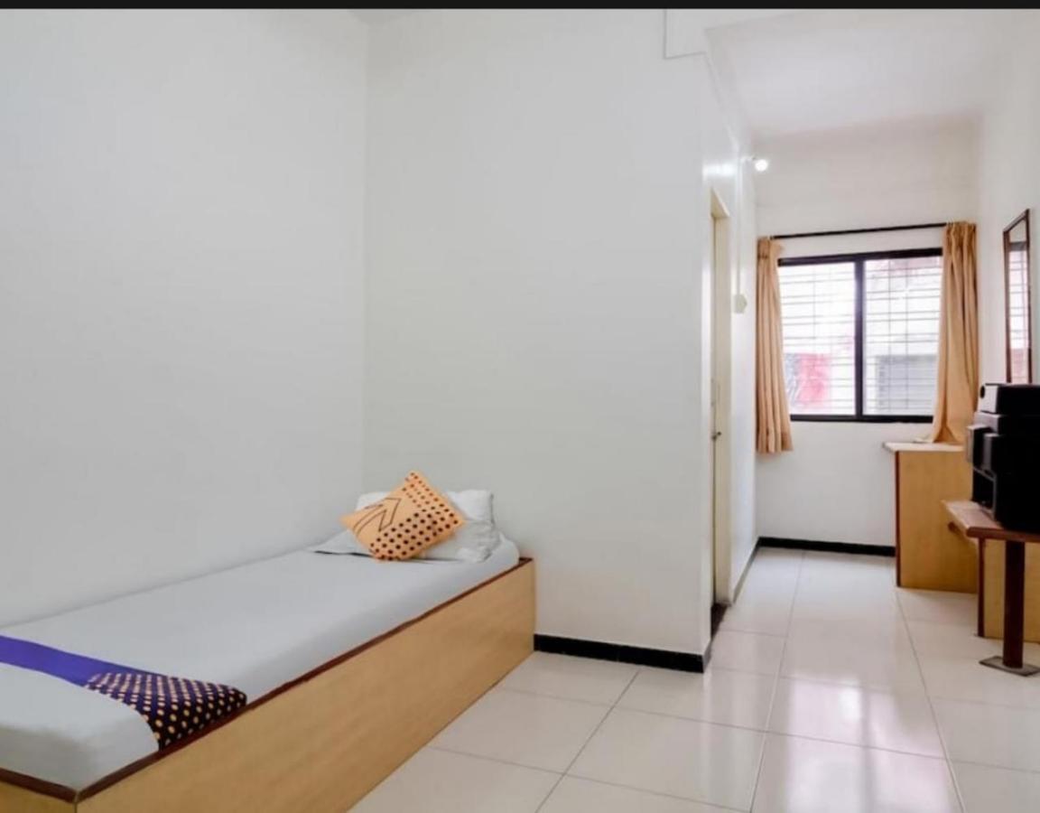 Hotel Rahi Nashik Extérieur photo
