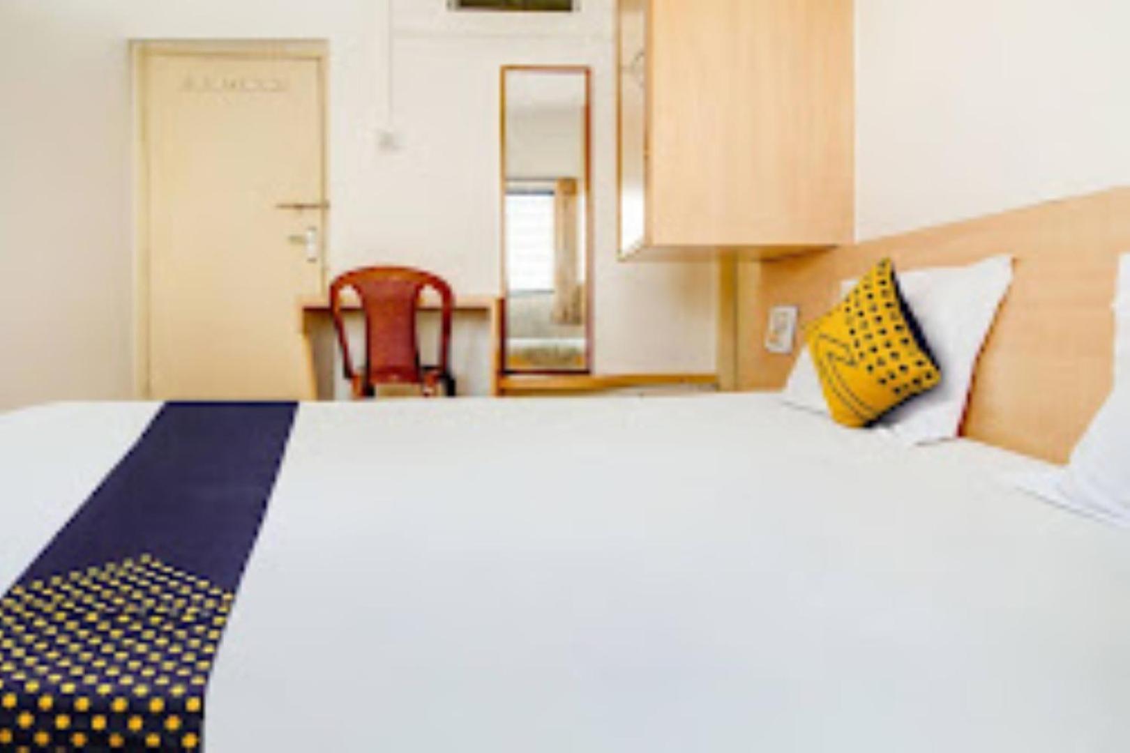 Hotel Rahi Nashik Extérieur photo
