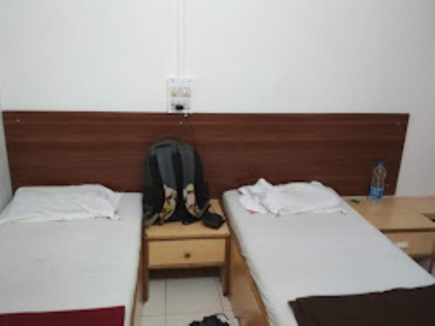 Hotel Rahi Nashik Extérieur photo