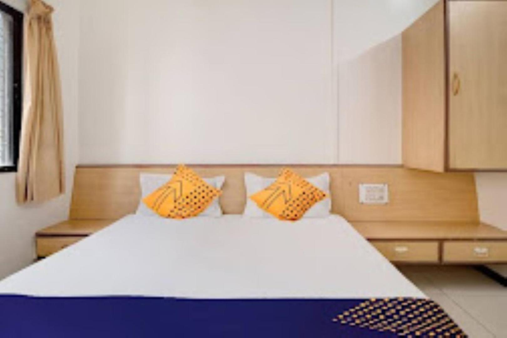 Hotel Rahi Nashik Extérieur photo